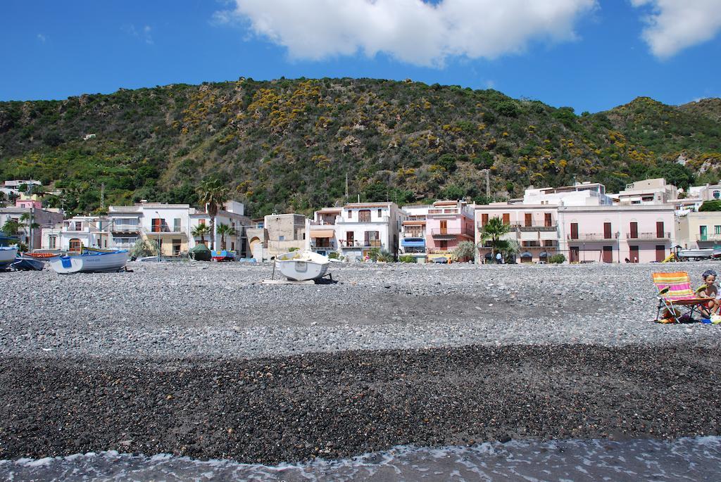 Vulcanoconsult Appartamenti Spiaggia Lipari  Exterior photo
